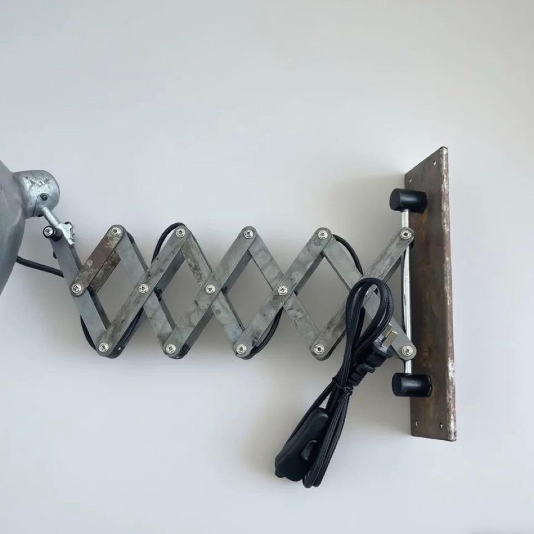 壁掛けシザーランプ メタルシザーブラケットランプ 壁用照明　コンセント式　伸縮