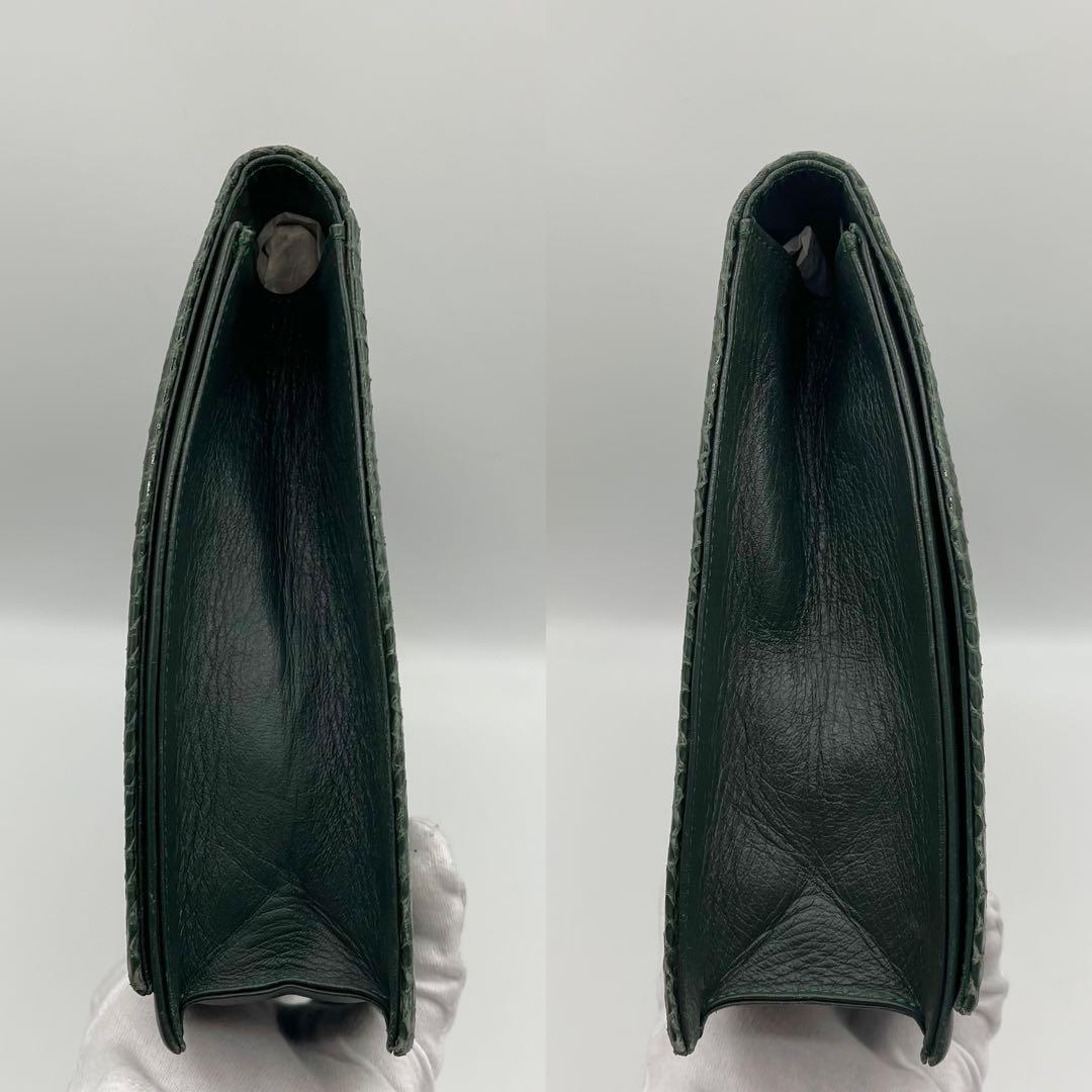 【美品】イヴ・サンローラン　クラッチバッグ　パイソン　マルチカラー　グリーン