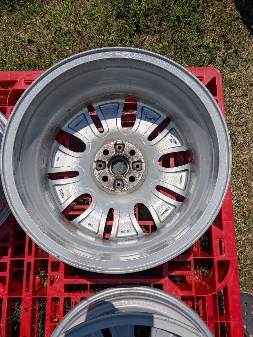 ①【USED】ミニクーパーS カムデン純正ホイール MINI　4本セットの2本