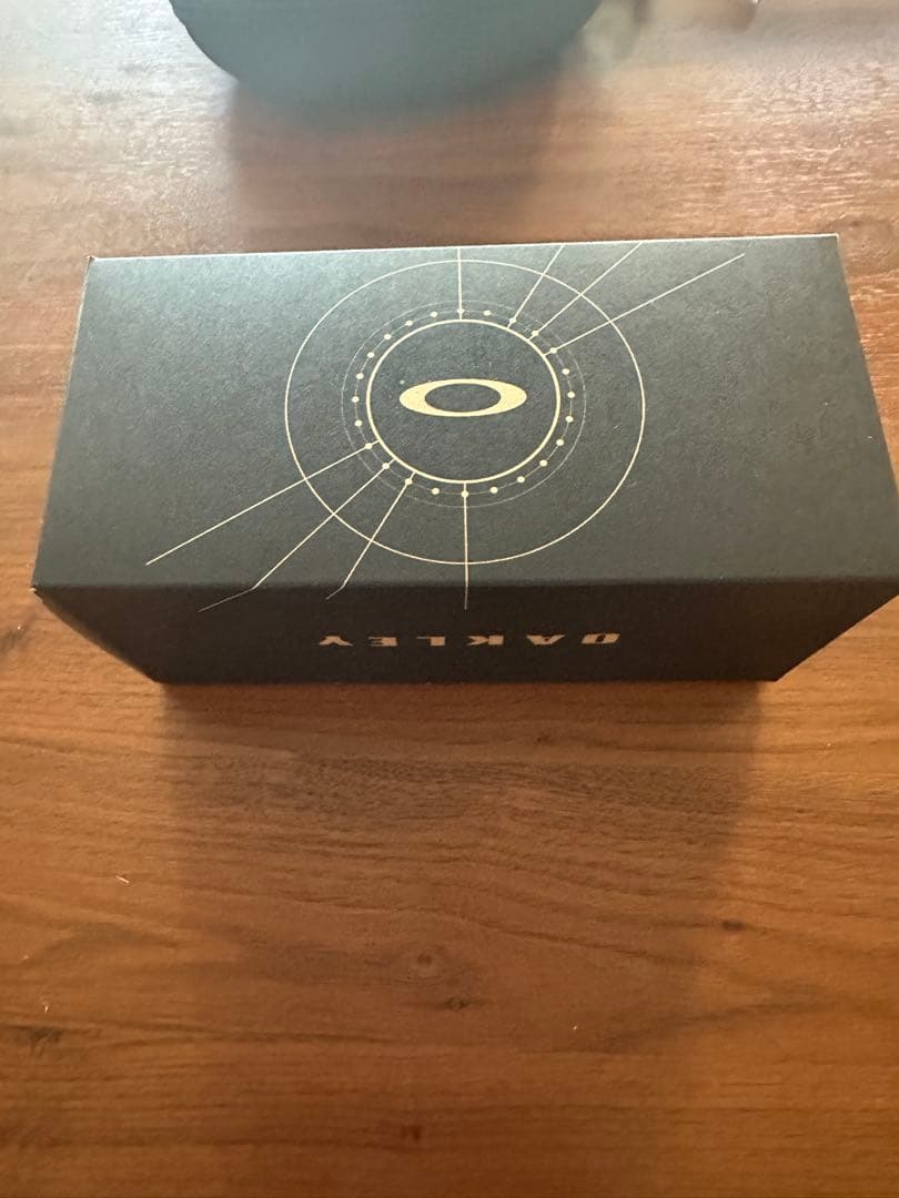 【オリジナル商品】新品同様　オークリー サングラス カスタムスートロライト