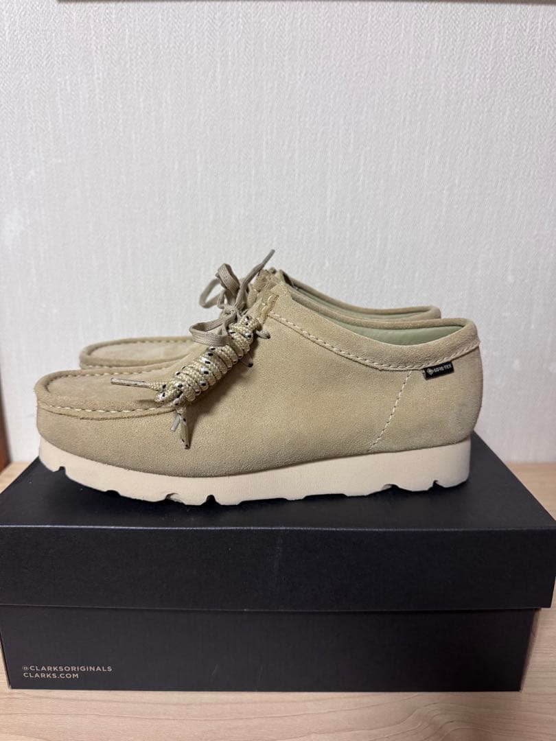 スグルClarks Wallabee GTX