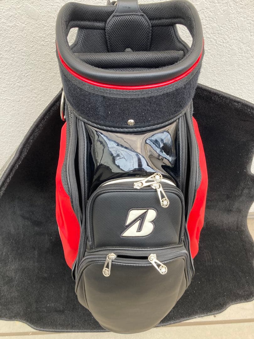 BRIDGESTONE キャディバッグ 黒/赤/カーボン調ツアーレプリカモデル