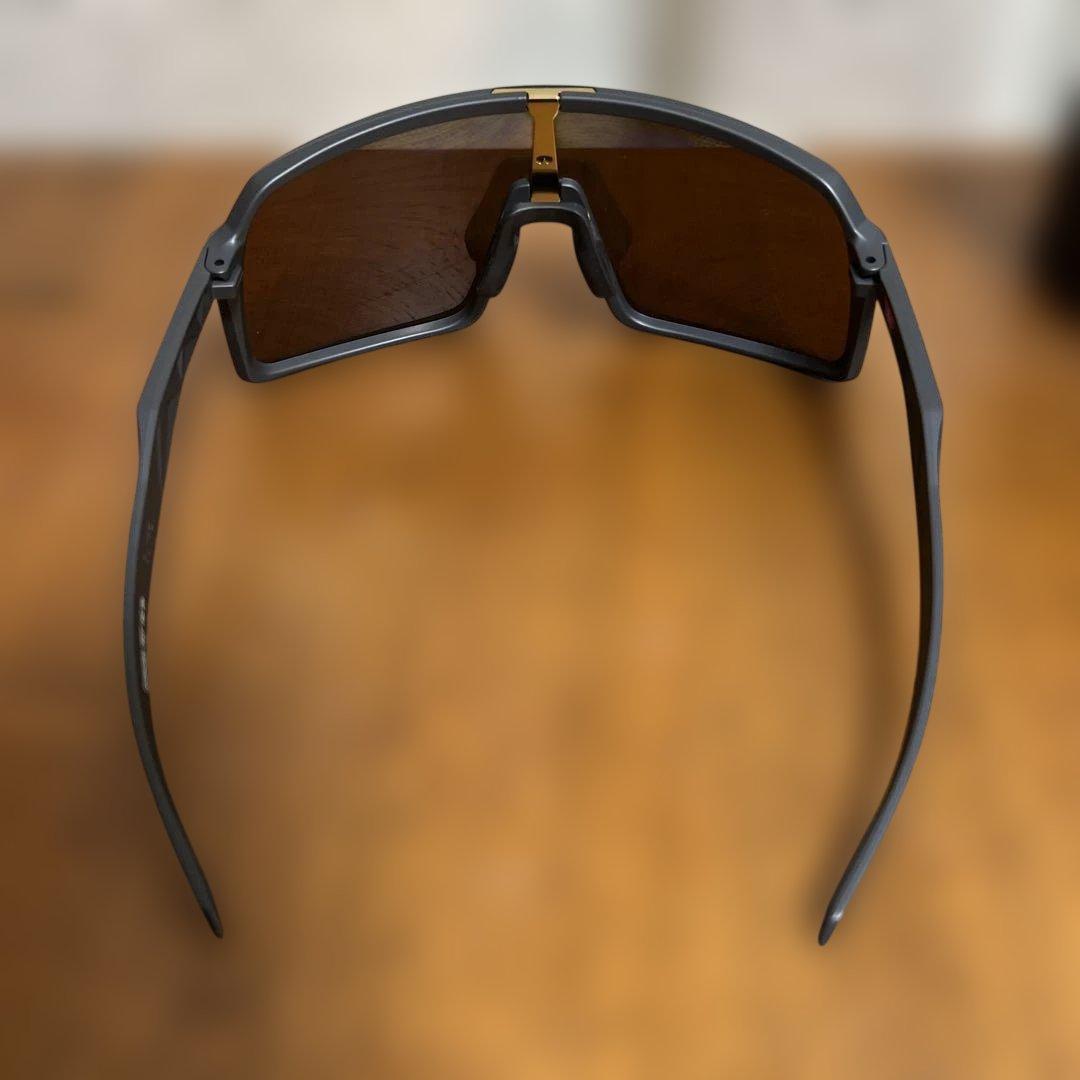 新品未使用　OAKLEY SUTRO PRIZM オークリー　スートロ　ゴールド