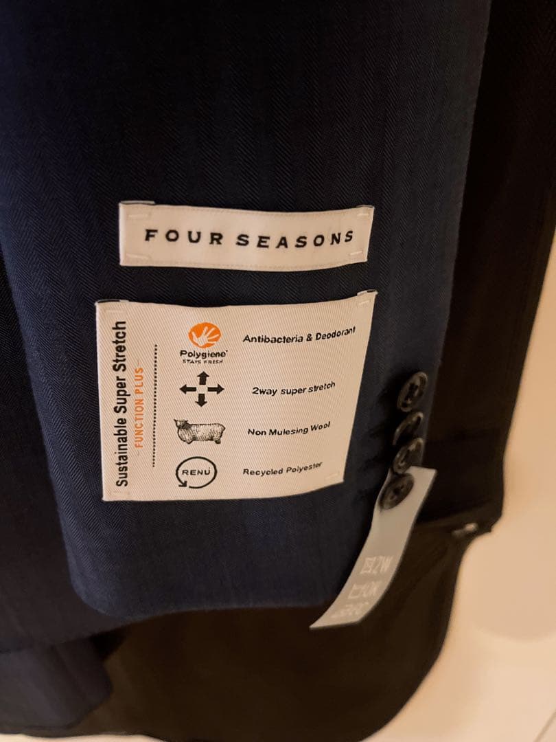 新品/定価約44000円スーツスクエア　ネイビー スーツ　180