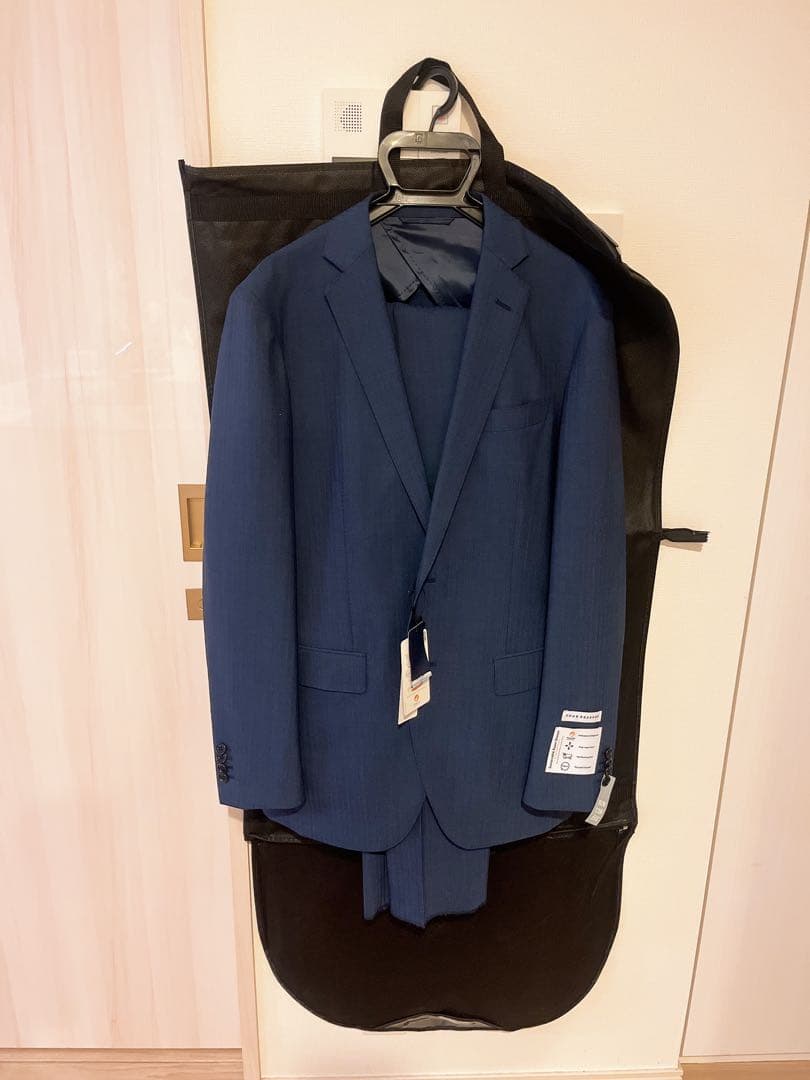 新品/定価約44000円スーツスクエア　ネイビー スーツ　180