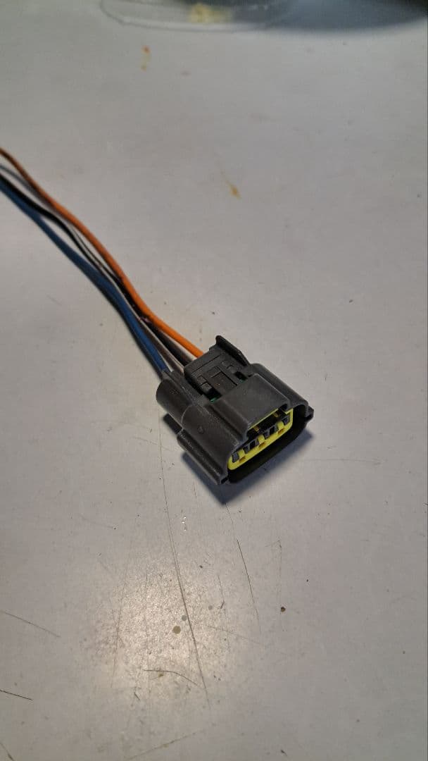 日産　ニッサン スロットルポジションセンサー