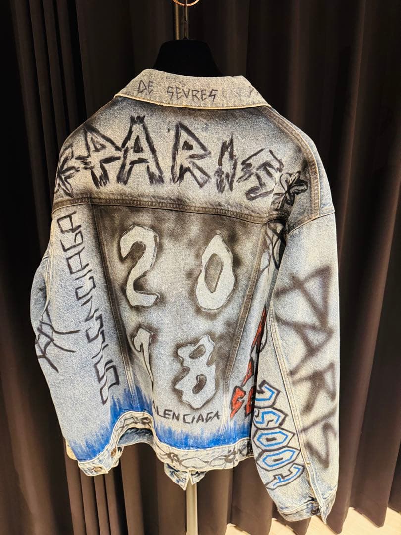 【新品未使用】BALENCIAGAグラフィックGジャン