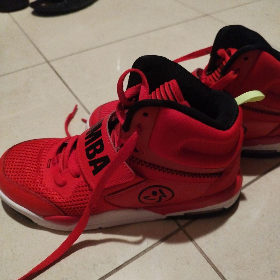 EM ZUMBA シューズセット6足（ホワイト/イエロー/ブラック）