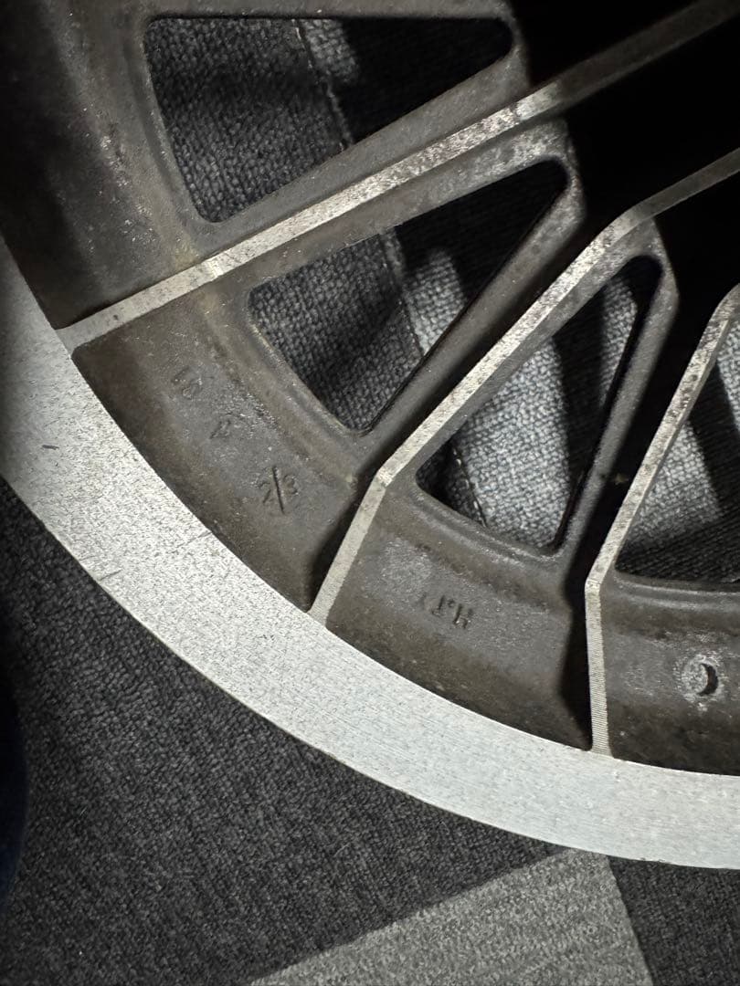 1982年式FLH ショベルヘッド　純正16インチキャストホイール前後セット