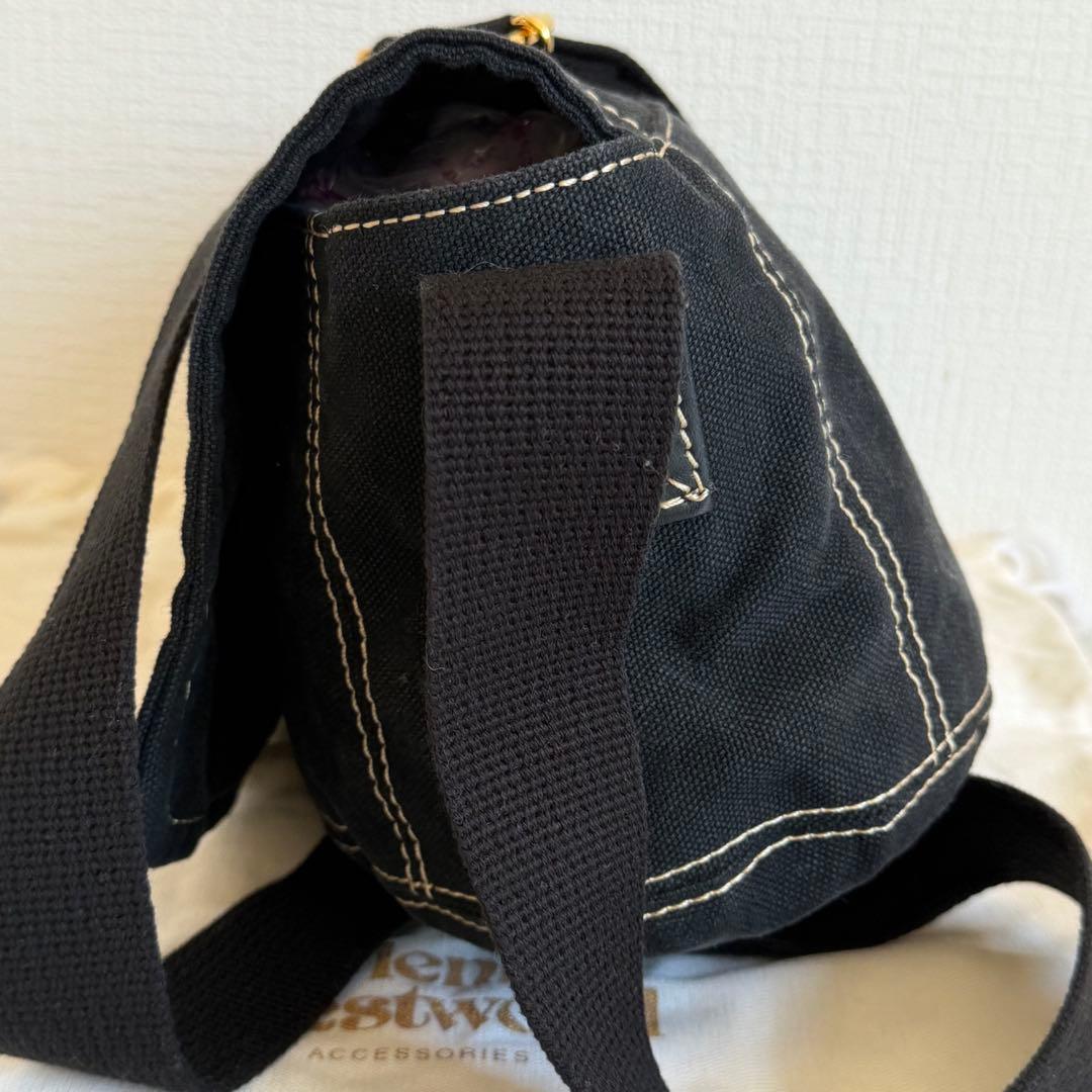 ヴィヴィアンウエストウッド　ショルダーバッグ　ゴールド金具　オーブ　内側総柄　黒