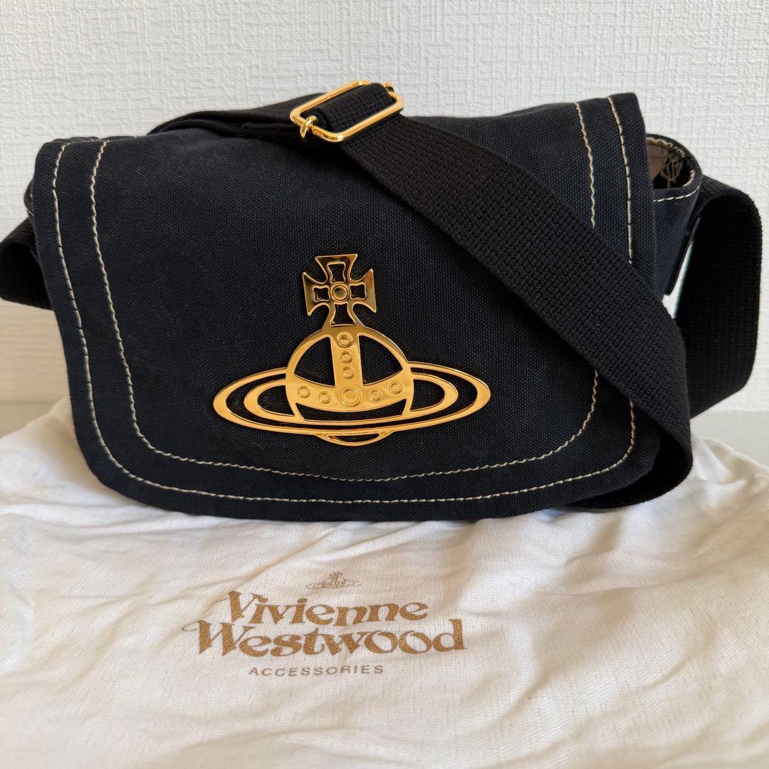 ヴィヴィアンウエストウッド　ショルダーバッグ　ゴールド金具　オーブ　内側総柄　黒
