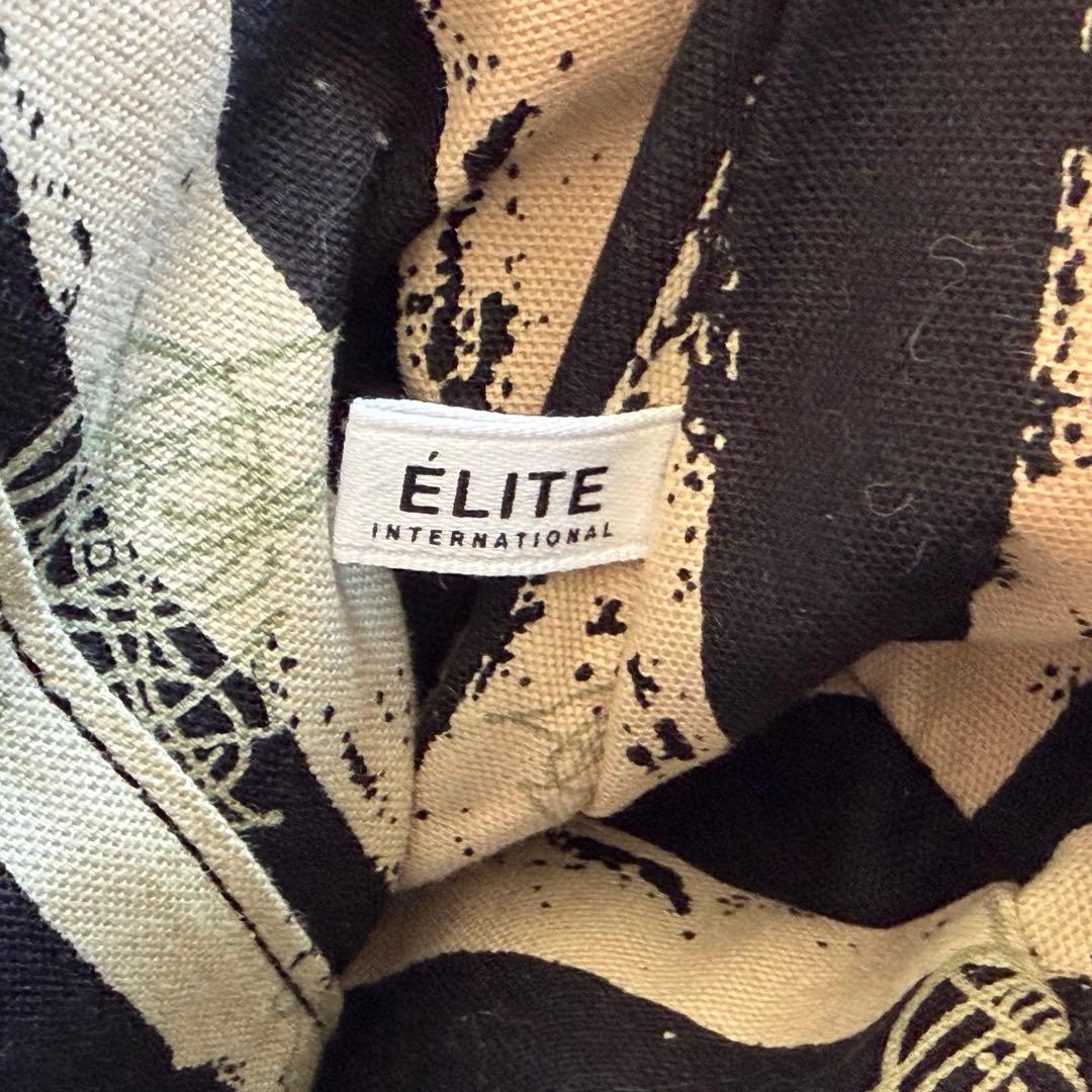 ヴィヴィアンウエストウッド　ショルダーバッグ　ゴールド金具　オーブ　内側総柄　黒