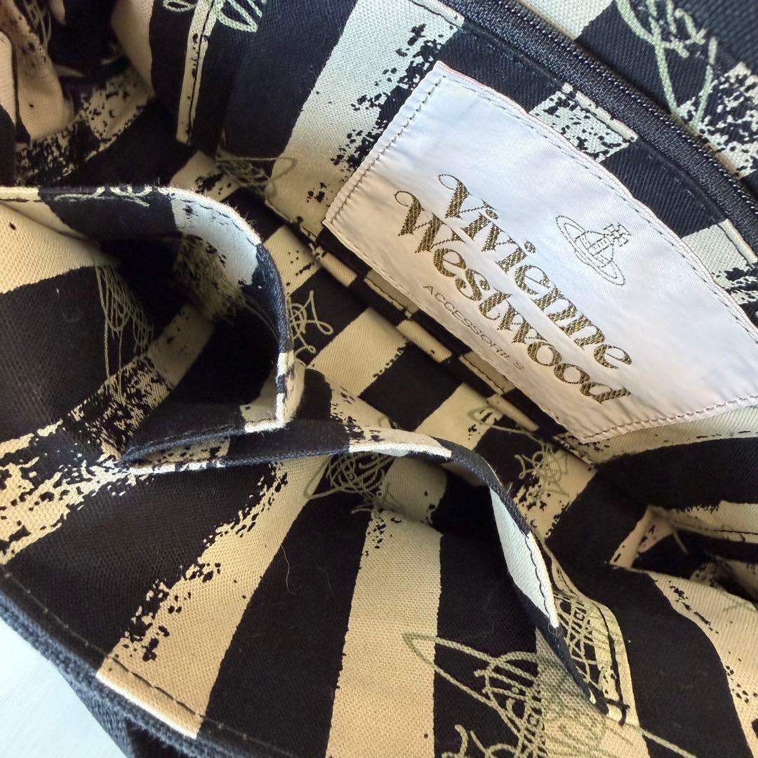 ヴィヴィアンウエストウッド　ショルダーバッグ　ゴールド金具　オーブ　内側総柄　黒