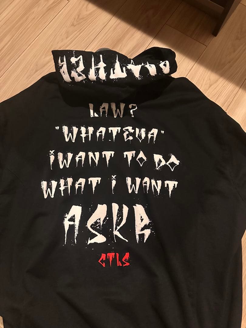 CVTVLIST コラボ　rizin 限定パーカー新品