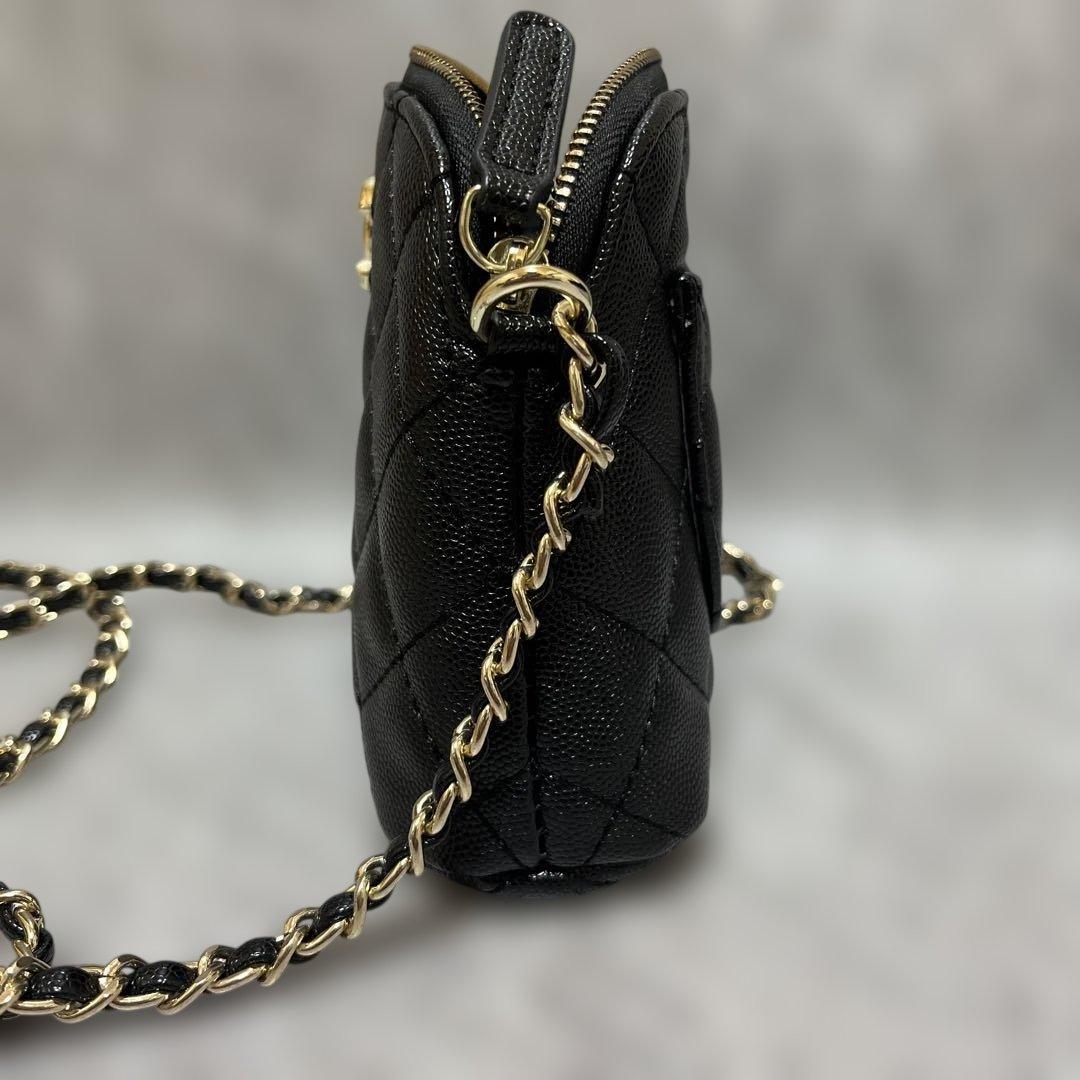 シャネル キャビアスキンショルダーバッグ ゴールドチェーン