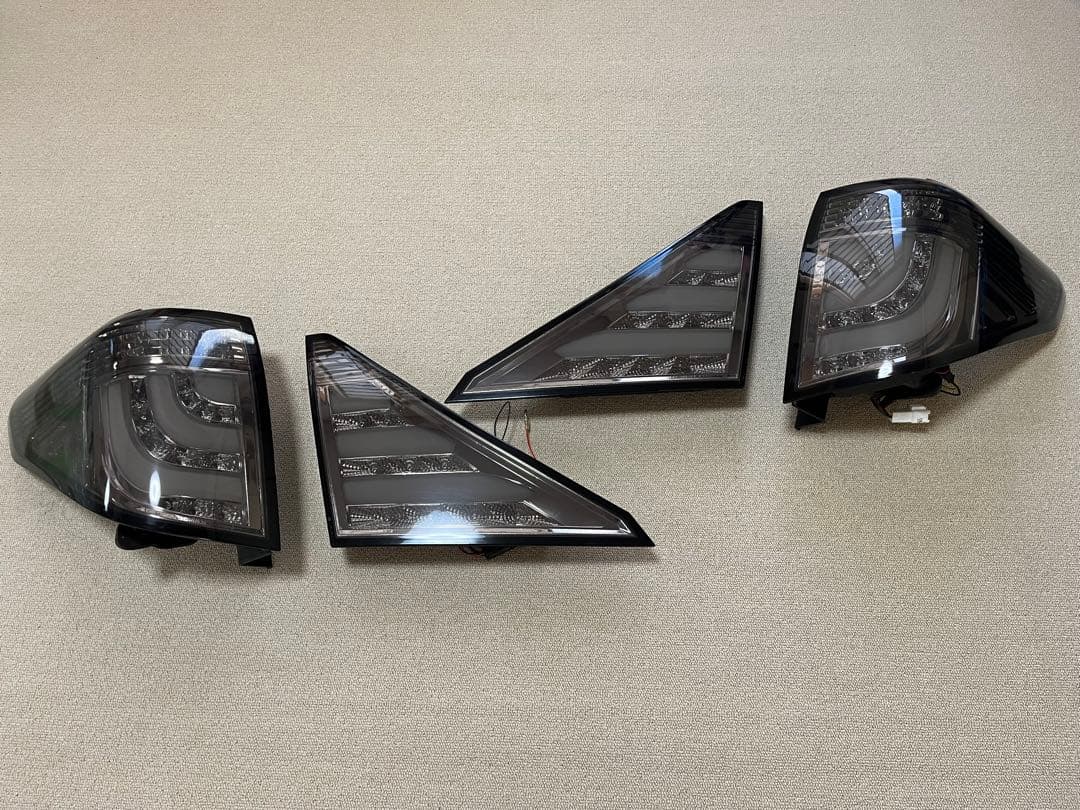 20ヴェルファイア用　クリスタルアイ　FIBER LED TAIL V2