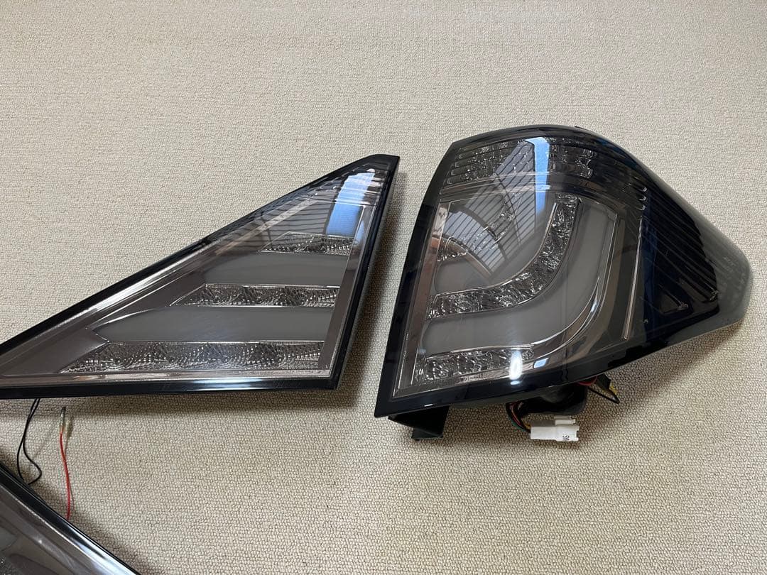 20ヴェルファイア用　クリスタルアイ　FIBER LED TAIL V2