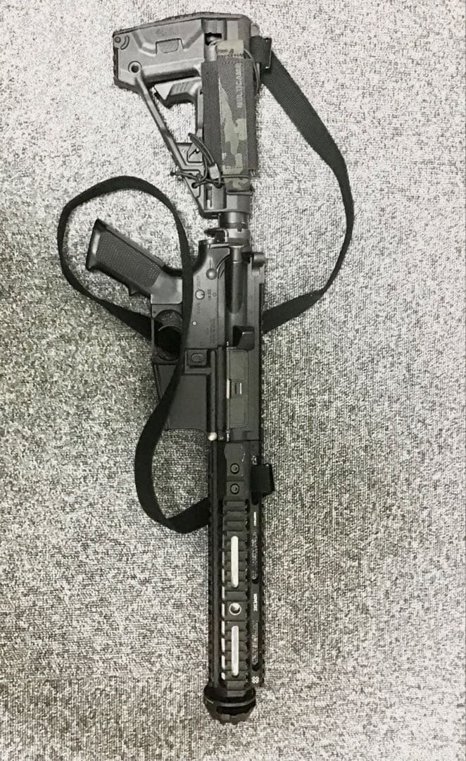 東京マルイ次世代電動ガン m4/ブラック ストラップ付き