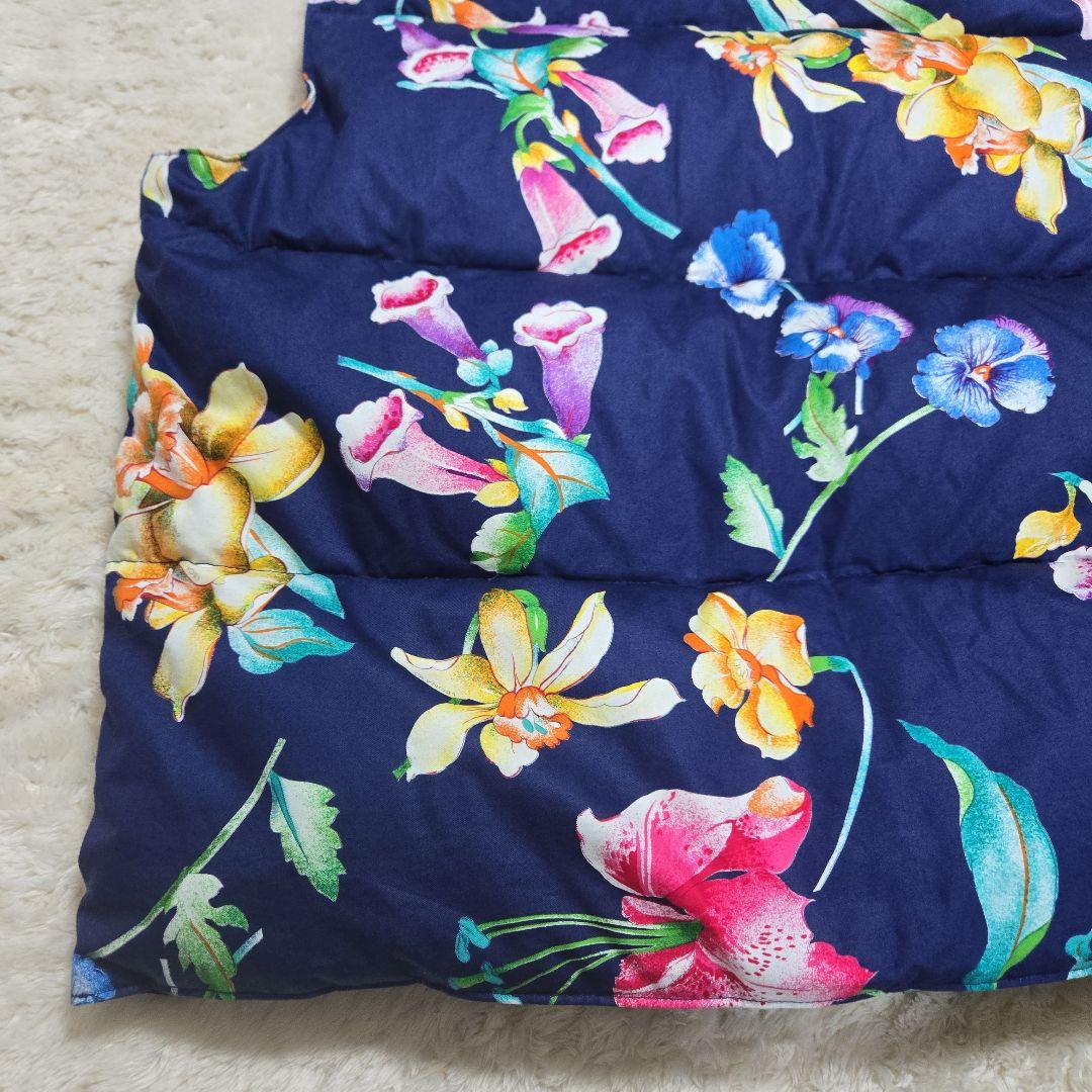 レオナール LEONARD ダウンベスト フラワー柄 ゆったりサイズ ネイビー