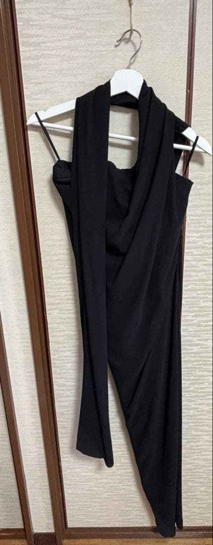 JENNE ワンショルダードレープワンピース