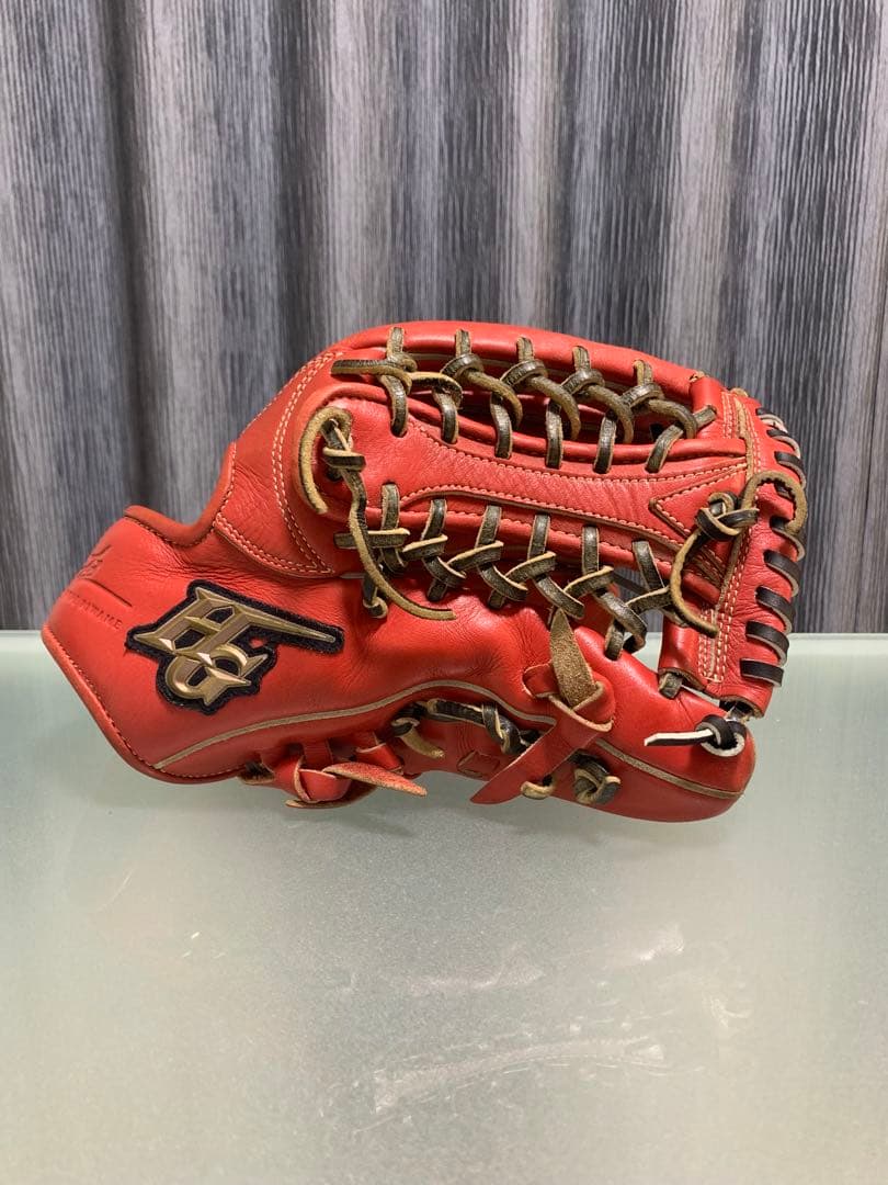 ハイゴールド　軟式外野用グローブ　一部紐交換済み