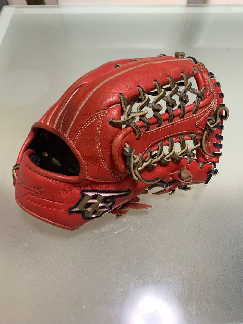 ハイゴールド　軟式外野用グローブ　一部紐交換済み