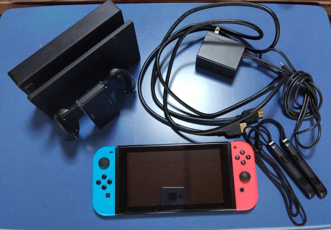 ニンテンドースイッチ本体と付属品　ジャンク品