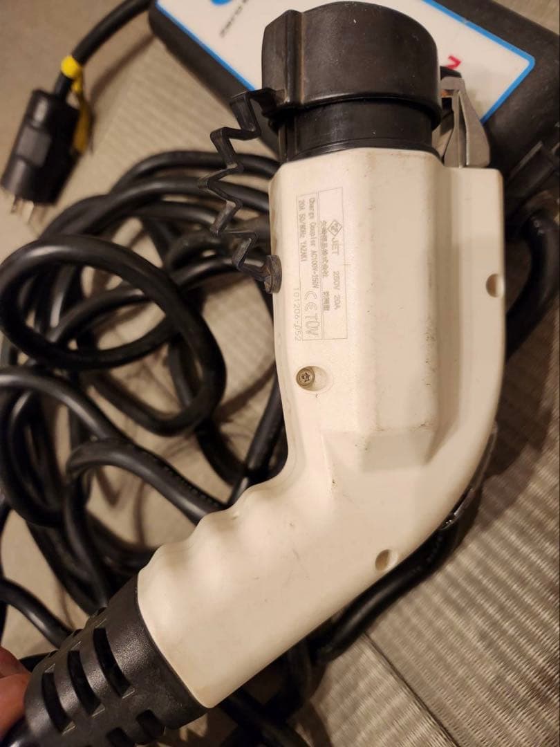 ★収納ケース付★送料無料日産純正 充電ケーブル 200V アリア リーフ サクラ