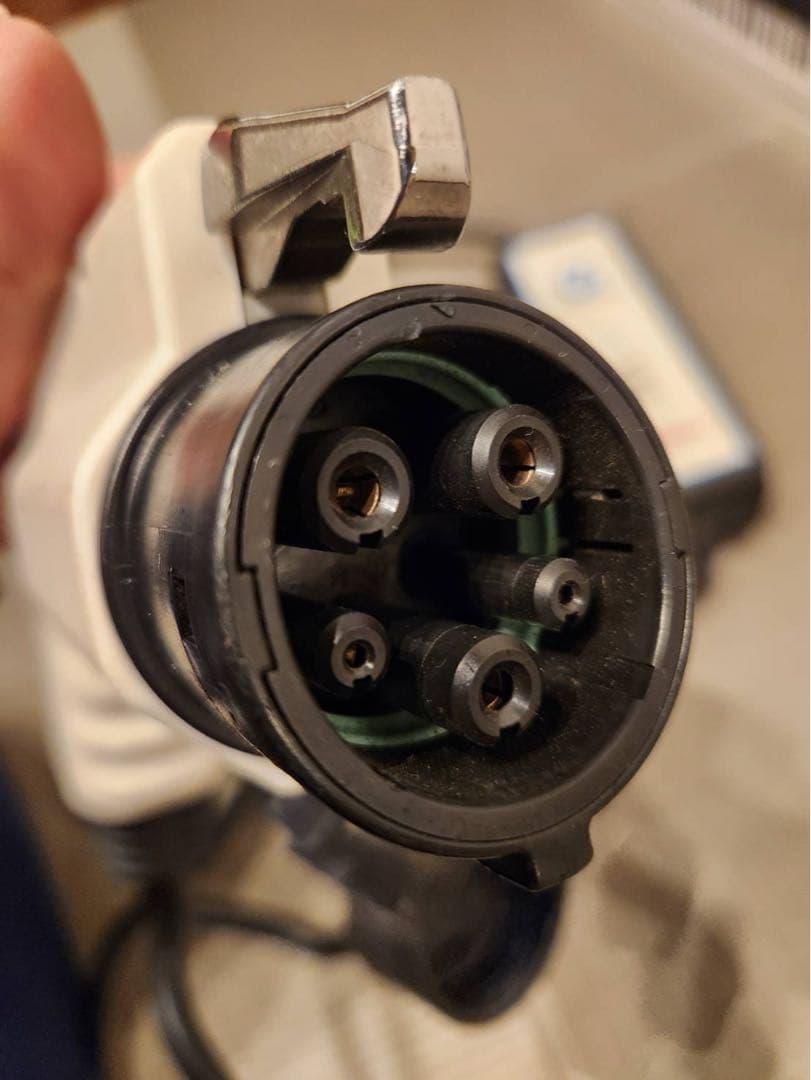 ★収納ケース付★送料無料日産純正 充電ケーブル 200V アリア リーフ サクラ