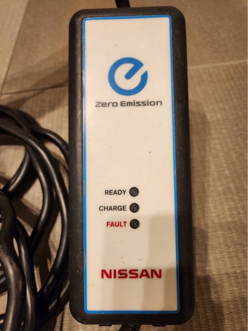 ★収納ケース付★送料無料日産純正 充電ケーブル 200V アリア リーフ サクラ