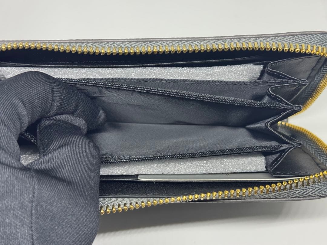 【新品未使用】Vivienne Westwood グレー 長財布