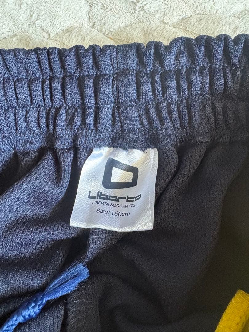 Liberta リベルタ　ジャージ 160cm 黒・黄