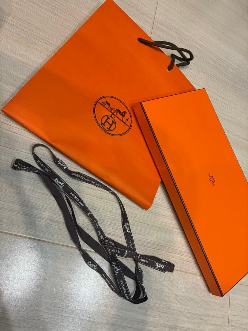 エルメス カレジェアン シュヴァル・ドゥ・クール・ バンダナ　新品未使用