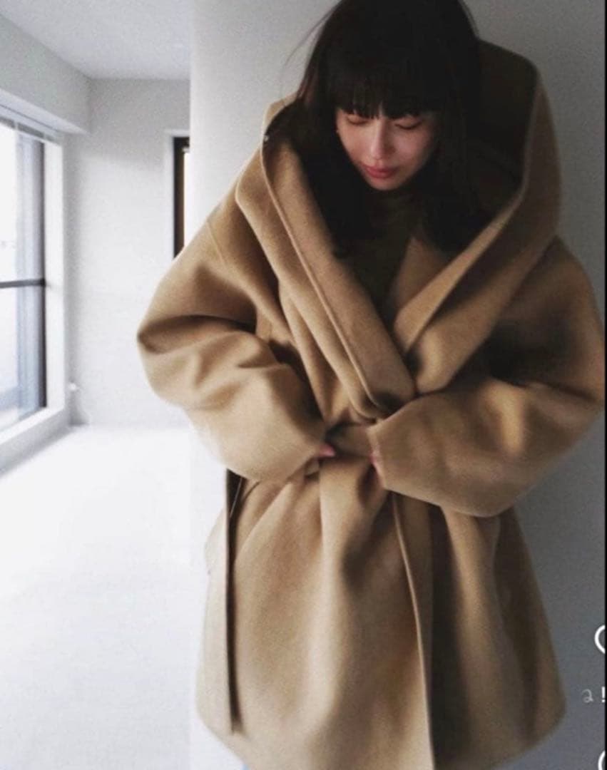 ETRÉ TOKYO フーディーリバーコート<Mサイズ>