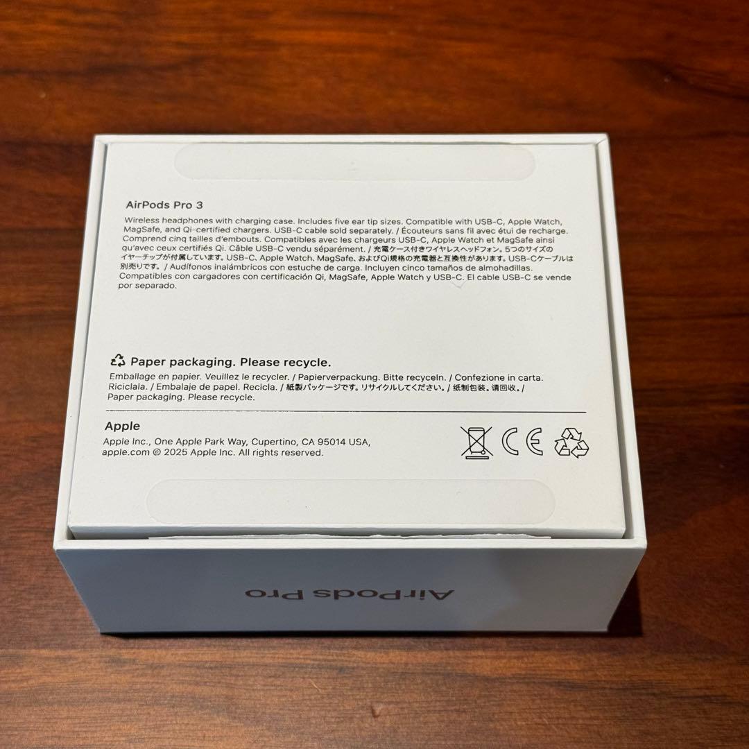 AirPods Pro 3 2025年12月購入 美品 ケース付