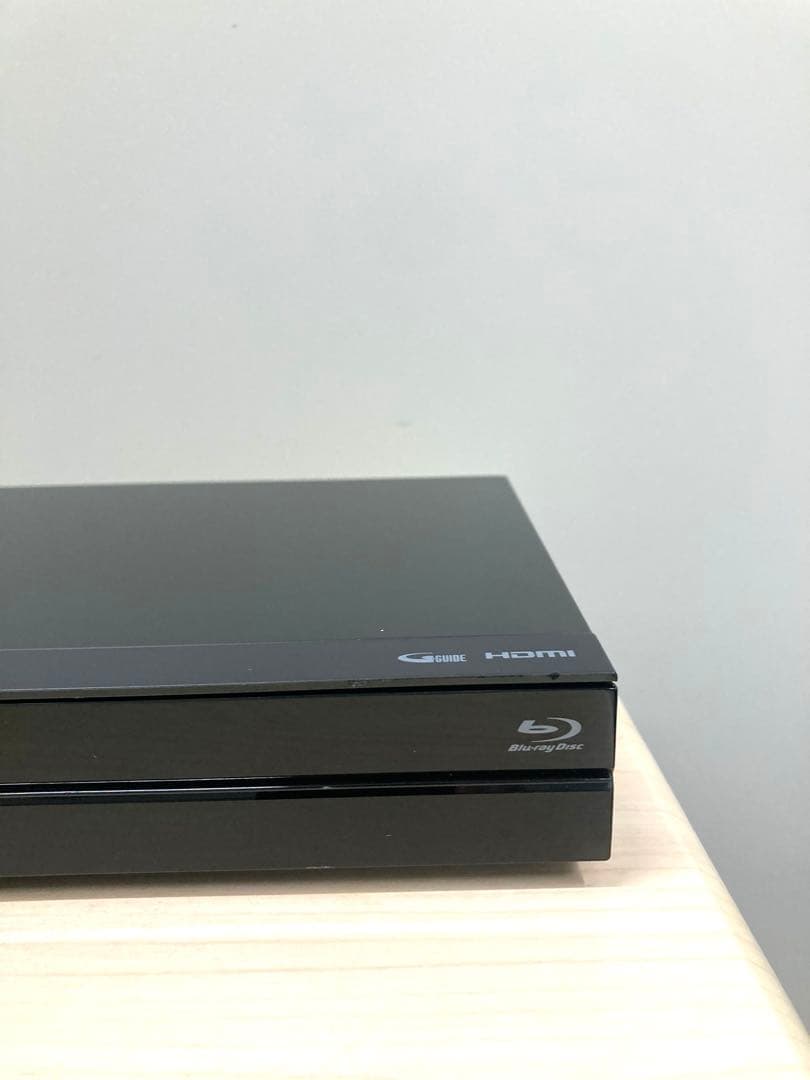 めっちゃ綺麗　リモコン新品　シャープ　AQUOS ブルーレイ　BD-NW520