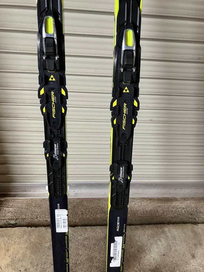 FISCHER クロスカントリースキー NIS ビンディング付き