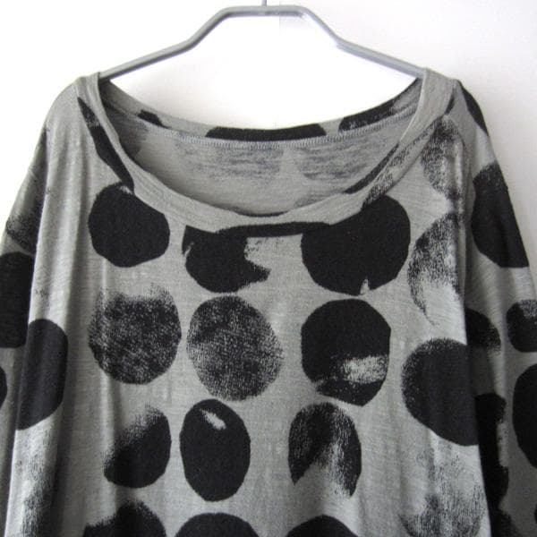 美品　MOYURU／萌★　ゆったりサイズ　長袖カットソー　M-L