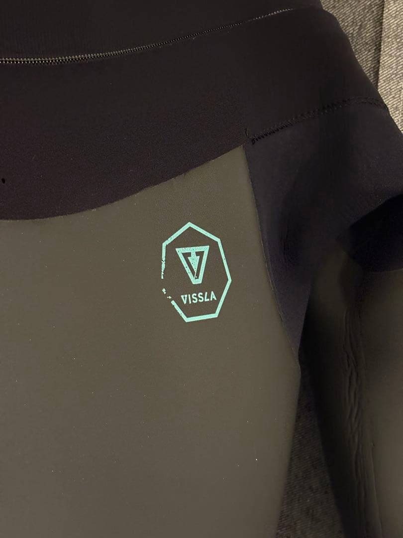 【美品！最終値下！】VISSLA ウェットスーツ フード付き セミドライ メンズ