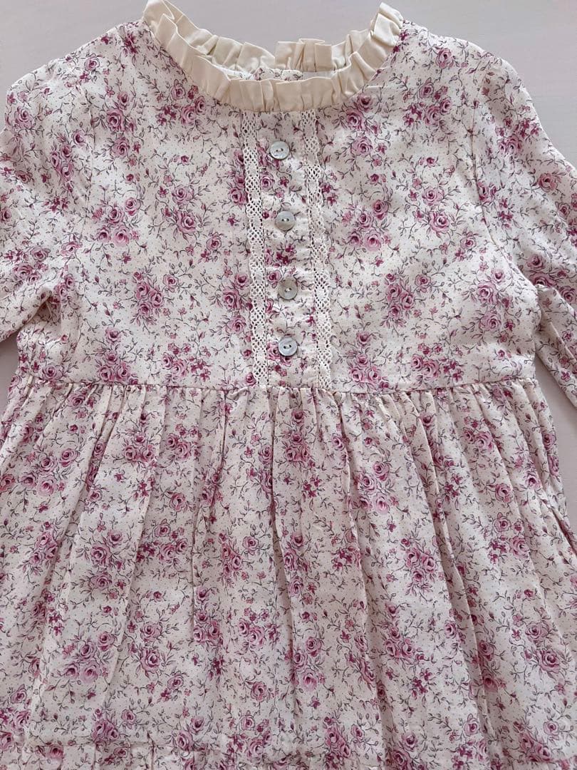 【美品】アマイアキッズ　Ari Dress Roses Floral 6y