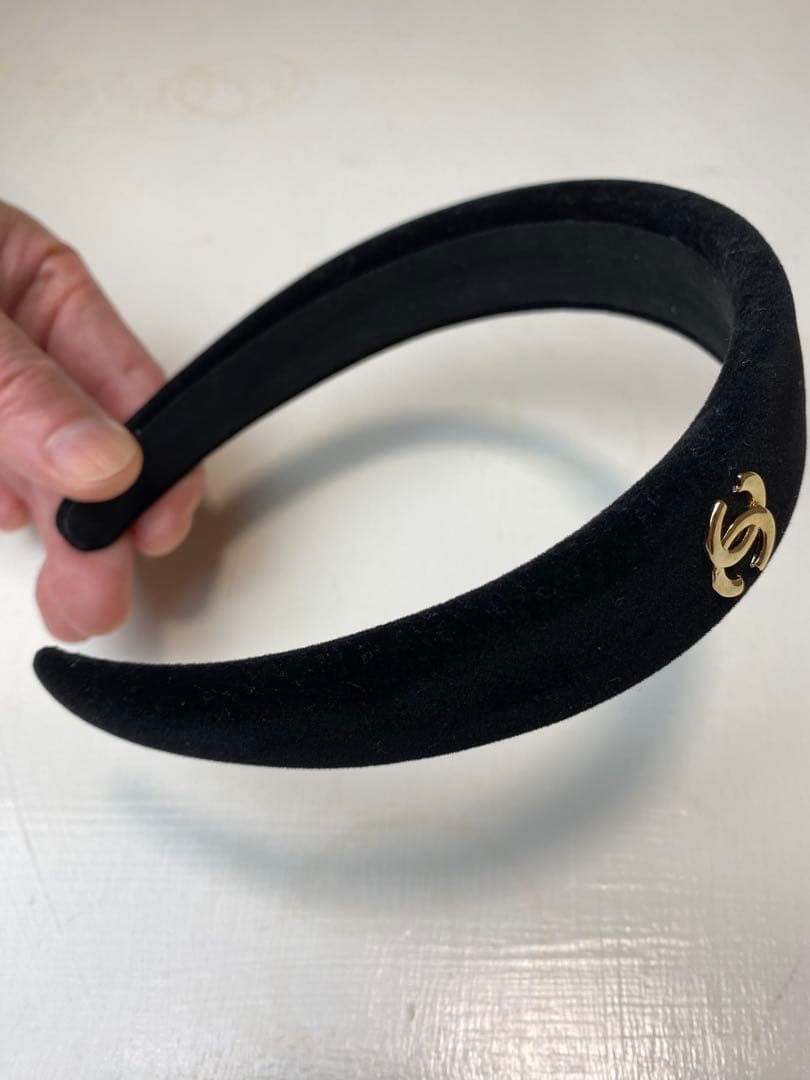 CHANEL ロゴ付きヘアバンド ブラック新品未使用品