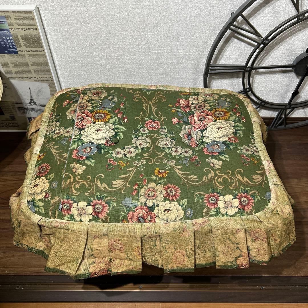 リラママ　飛驒産業　飛驒の家具　穂高　キツツキマーク　オットマン