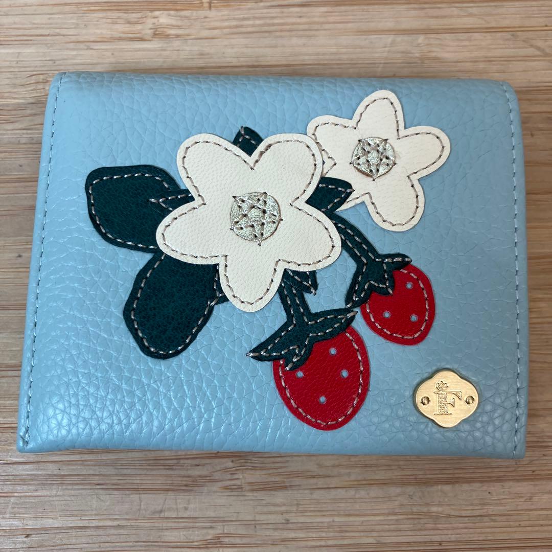 美品Fioraria グレー 二つ折り財布