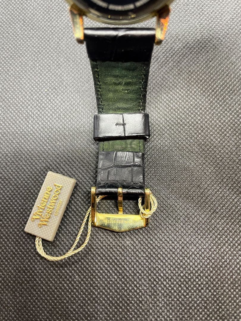 【美品】Vivienne Westwood レザー 腕時計 ケース＆保証書付き