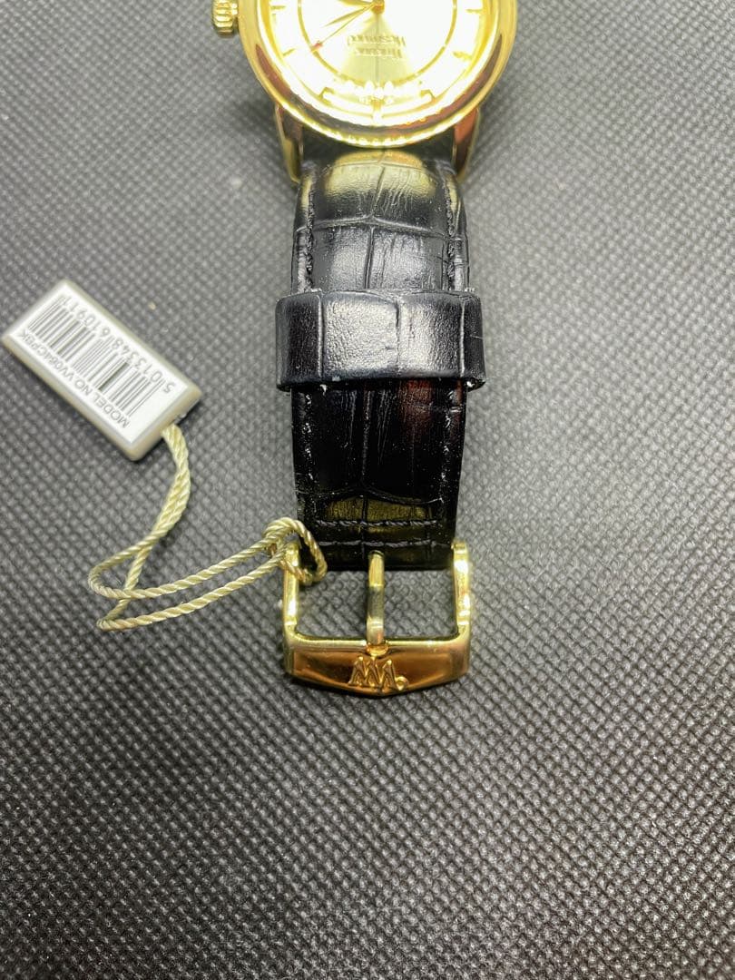 【美品】Vivienne Westwood レザー 腕時計 ケース＆保証書付き