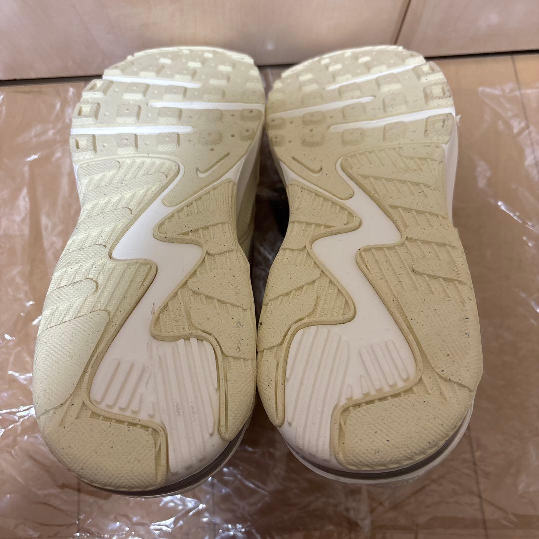 ナイキ　エアマックス　エクシー　LEA