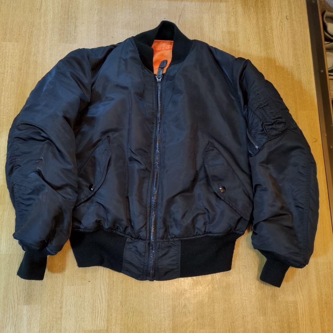 【USA製】AVIREX フライトジャケット MA-1 アーチロゴ　ブラック　S