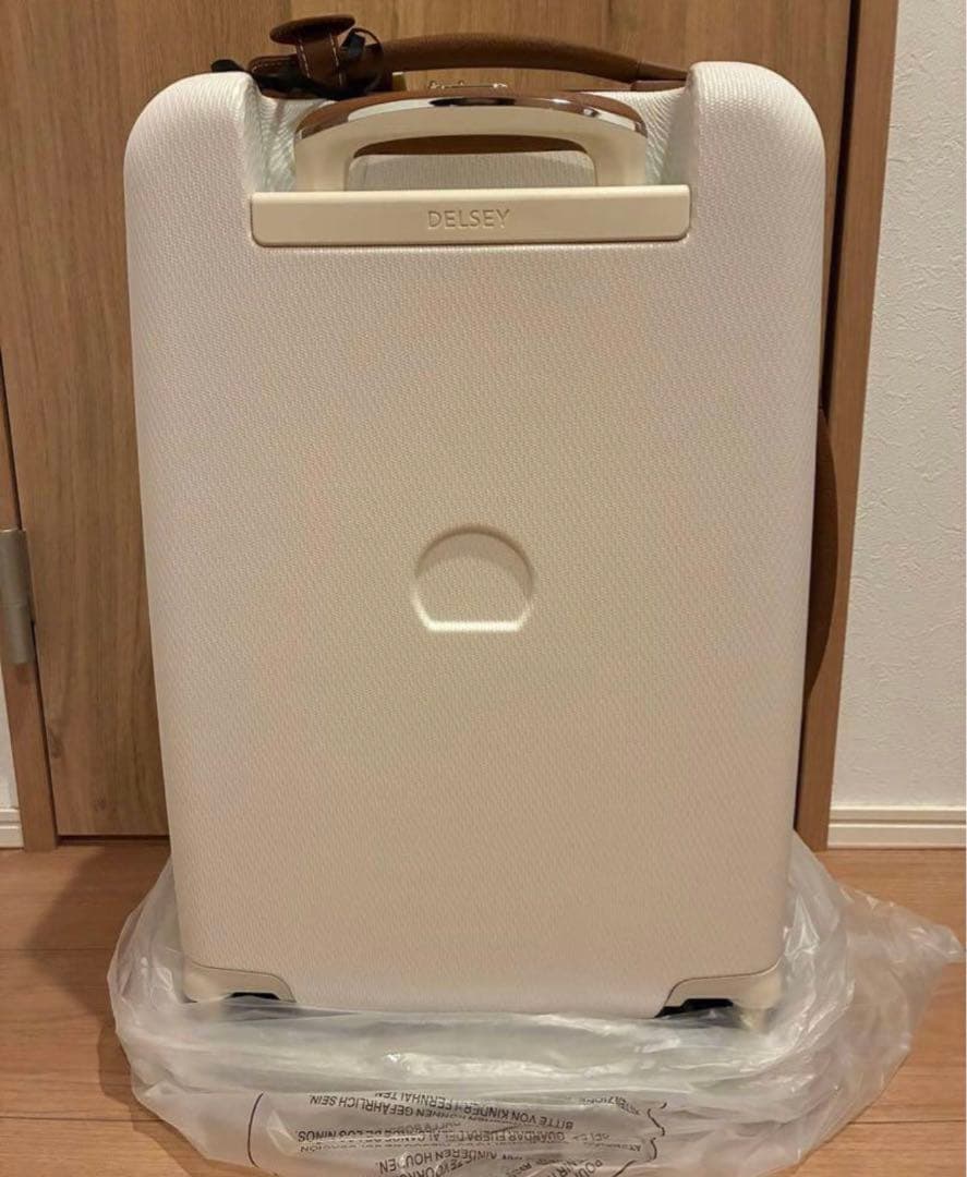 DESEET PARIS 中型キャリーケース