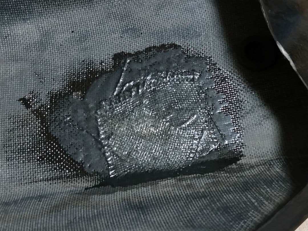 DUCATI　モンスター　M900用 アンダーカウル　中古　補修あり