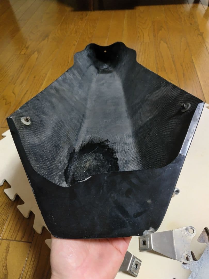 DUCATI　モンスター　M900用 アンダーカウル　中古　補修あり